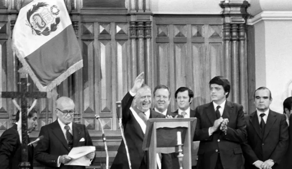 Hechos históricos del Perú línea de tiempo belaunde terry